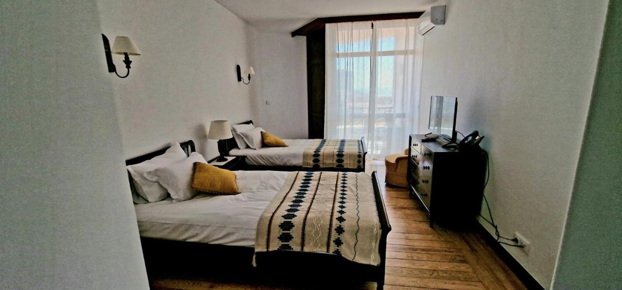 Boutique Inn & Restaurant - Casa Dos Suecos فيغيورا دا فوز المظهر الخارجي الصورة